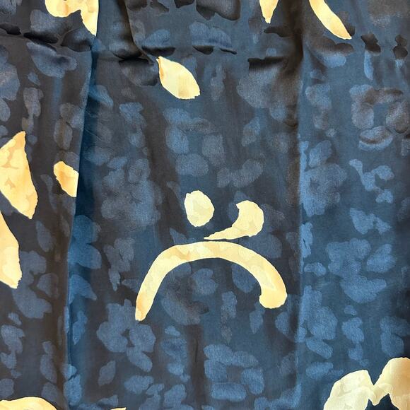 VNTG Maggy London Navy/Hawaiian Print, Silk. Pleated Pencil Midi Skirt- 6 - Picture 5 of 8